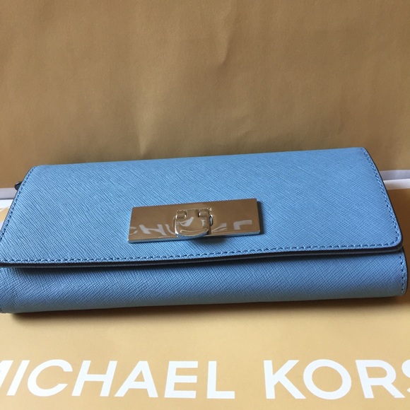 NWT MICHAEL KORS CALLIE CARRYALL LEATHER WALLET - Picture 2 of 7